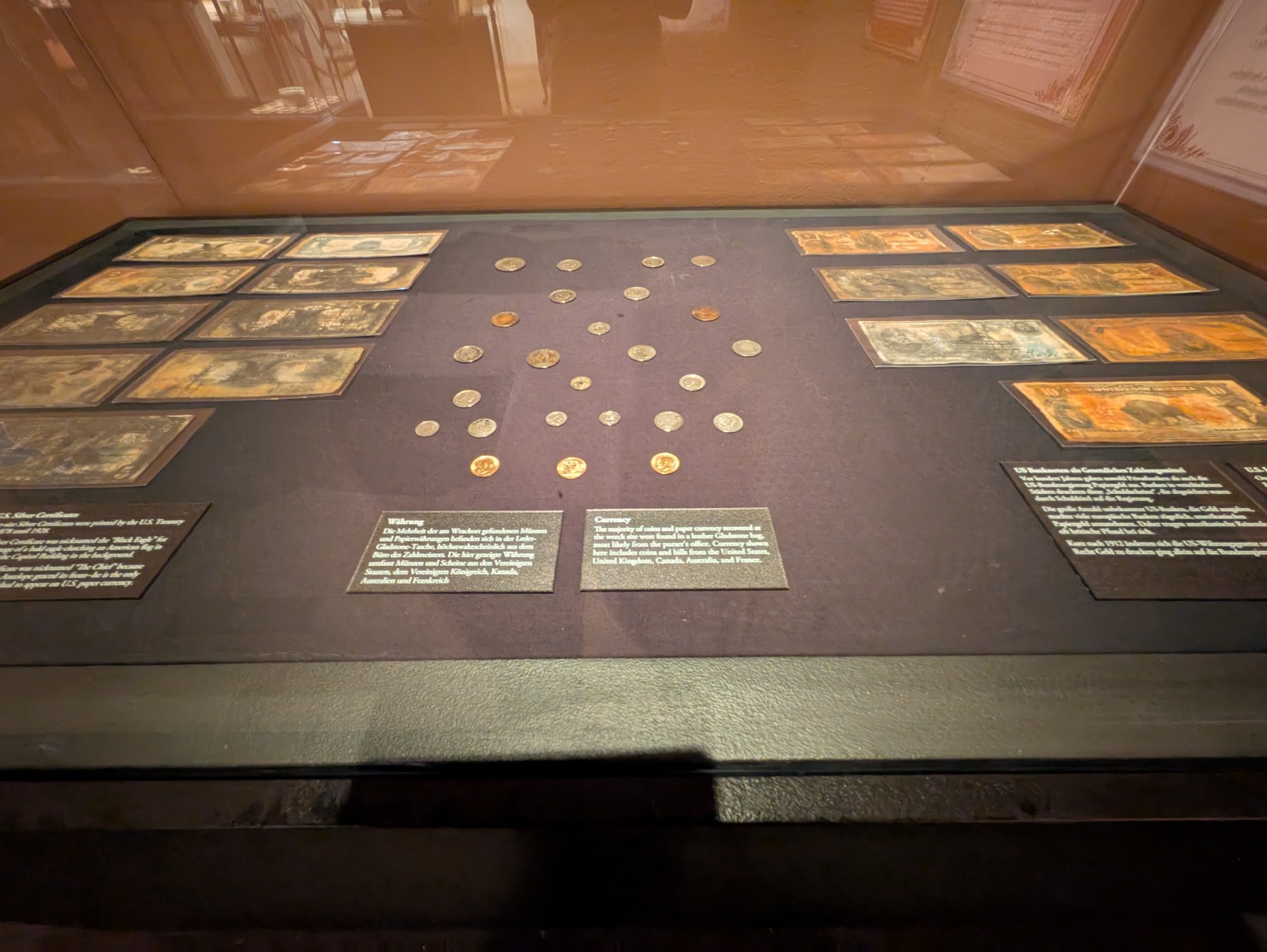 PXL 20241217 103954735.NIGHT